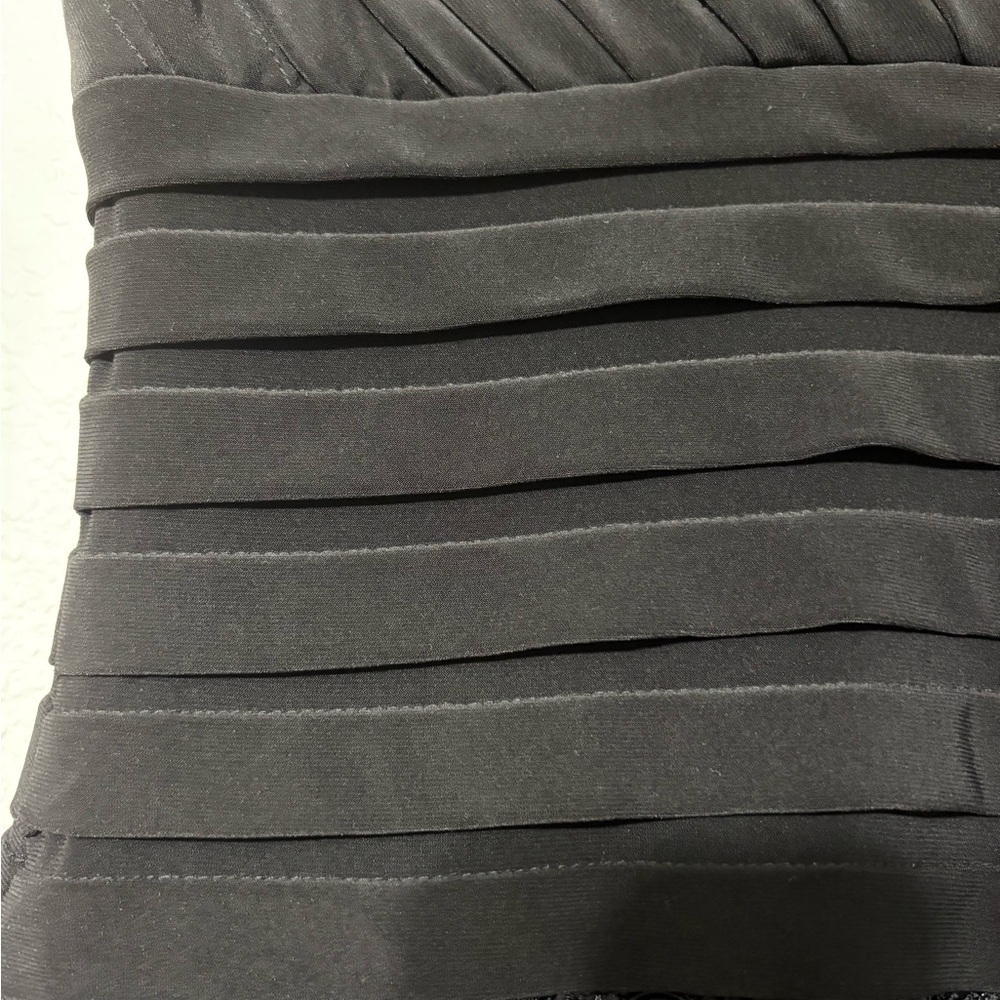 Adrianna Papell Elegant Black Cocktail, Party Dress, Sleeveless, Pleated Bodice - Picture 7 of 14